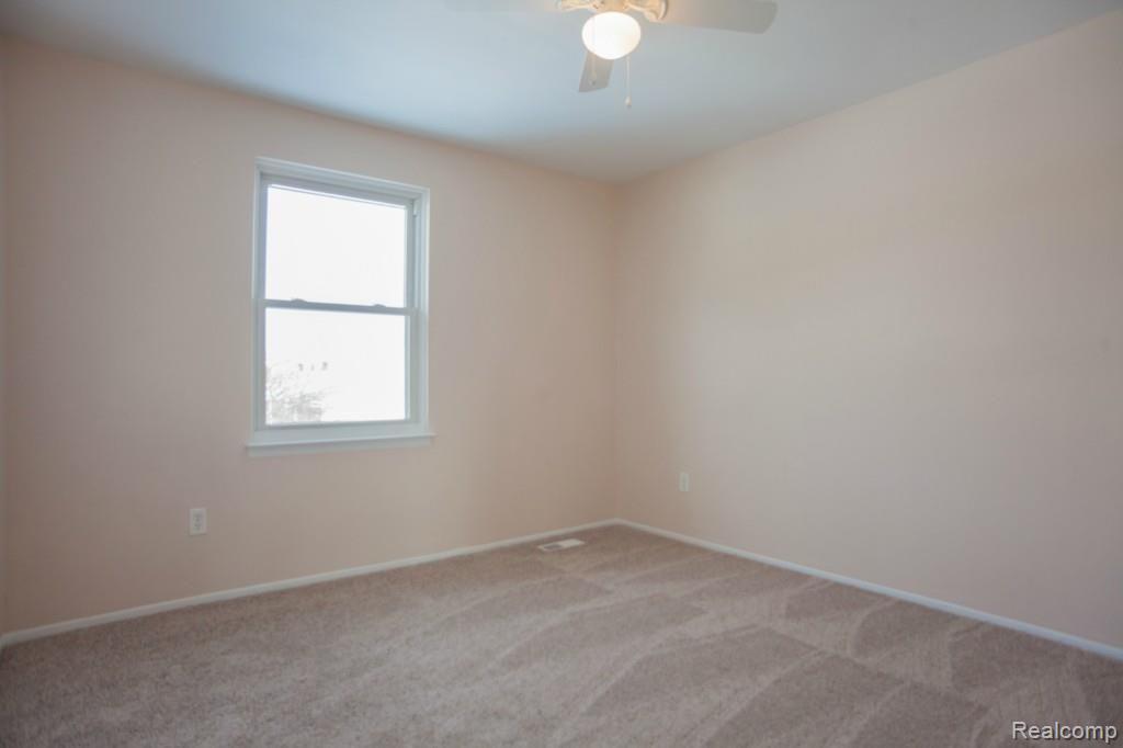 42419 Old Bridge Road Canton, MI 48188 - Photo 46 of 51 IMG_3480.jpg
