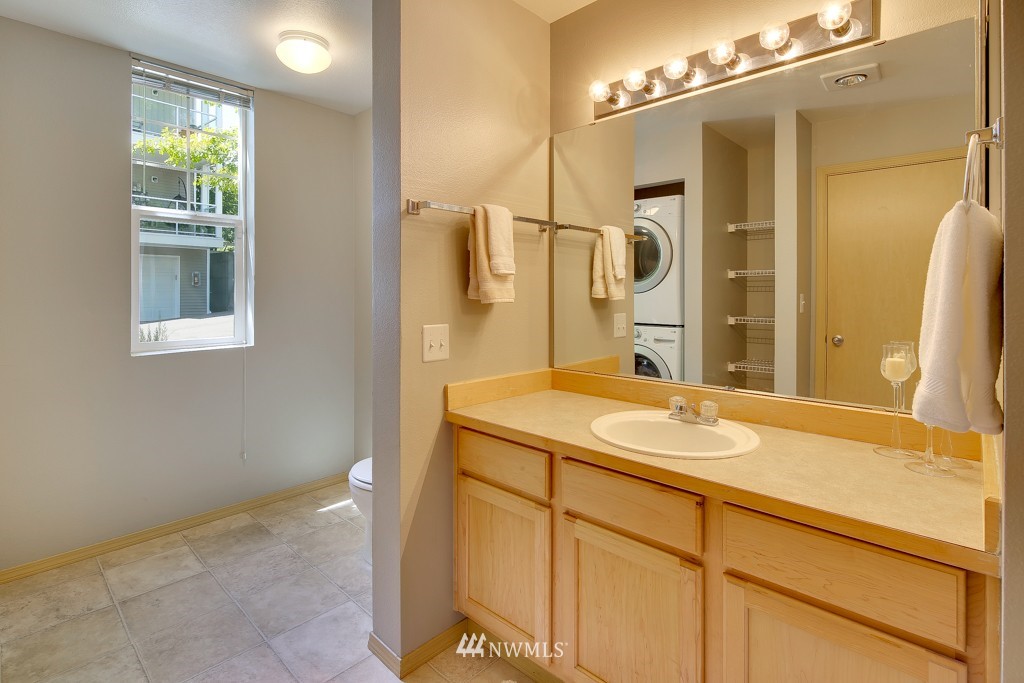 2808 Southeast 8th Place, Unit 1108 Renton, WA 98058 - Photo 13 of 21 Gallery Image 13