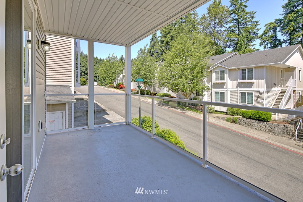 2808 Southeast 8th Place, Unit 1108 Renton, WA 98058 - Photo 17 of 21 Gallery Image 17