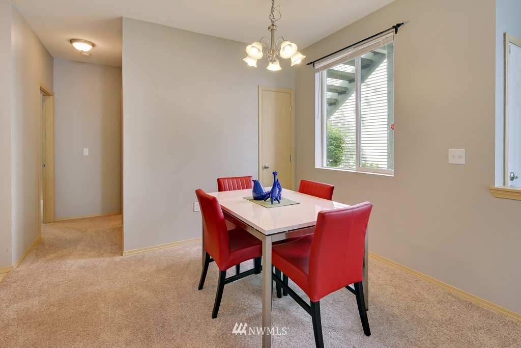 2808 Southeast 8th Place, Unit 1108 Renton, WA 98058 - Photo 6 of 21 Gallery Image 6