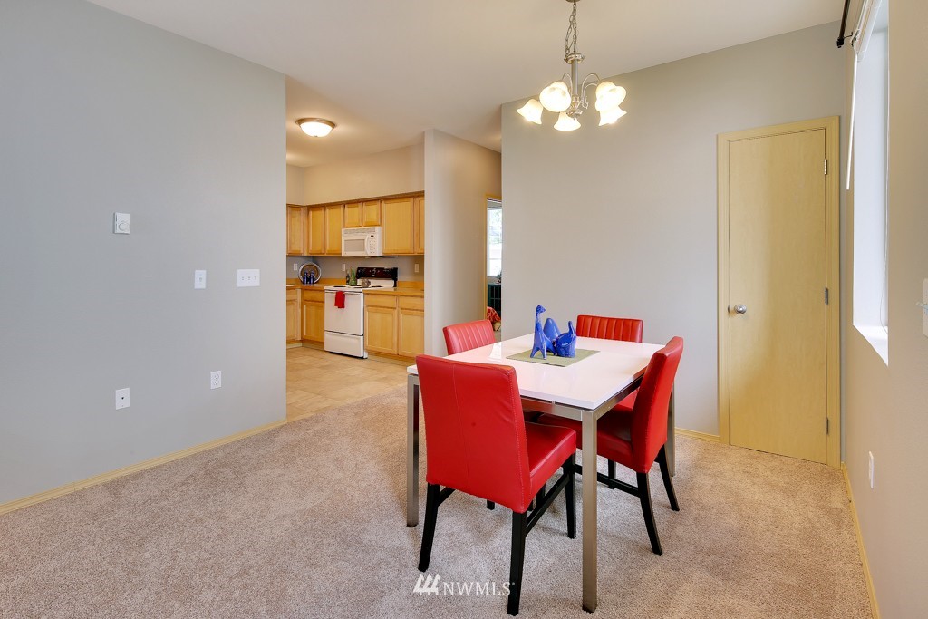 2808 Southeast 8th Place, Unit 1108 Renton, WA 98058 - Photo 7 of 21 Gallery Image 7
