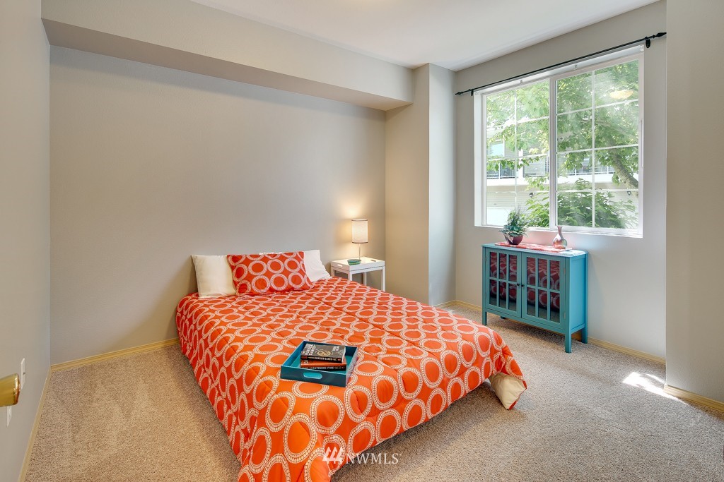 2808 Southeast 8th Place, Unit 1108 Renton, WA 98058 - Photo 10 of 21 Gallery Image 10