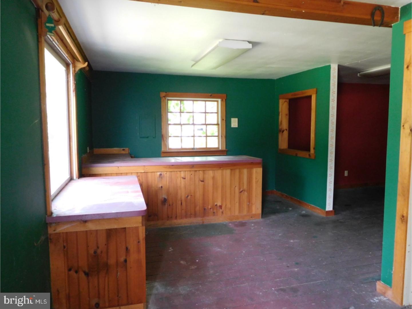 334 South Hook Road Pennsville, NJ 08070 - Photo 11 of 13 Gallery Image 11