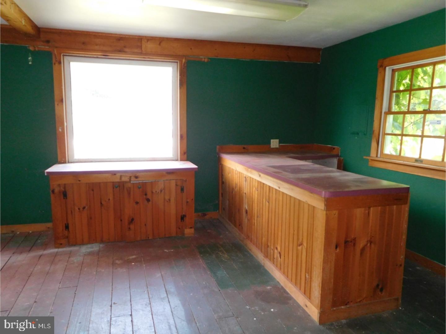 334 South Hook Road Pennsville, NJ 08070 - Photo 12 of 13 Gallery Image 12