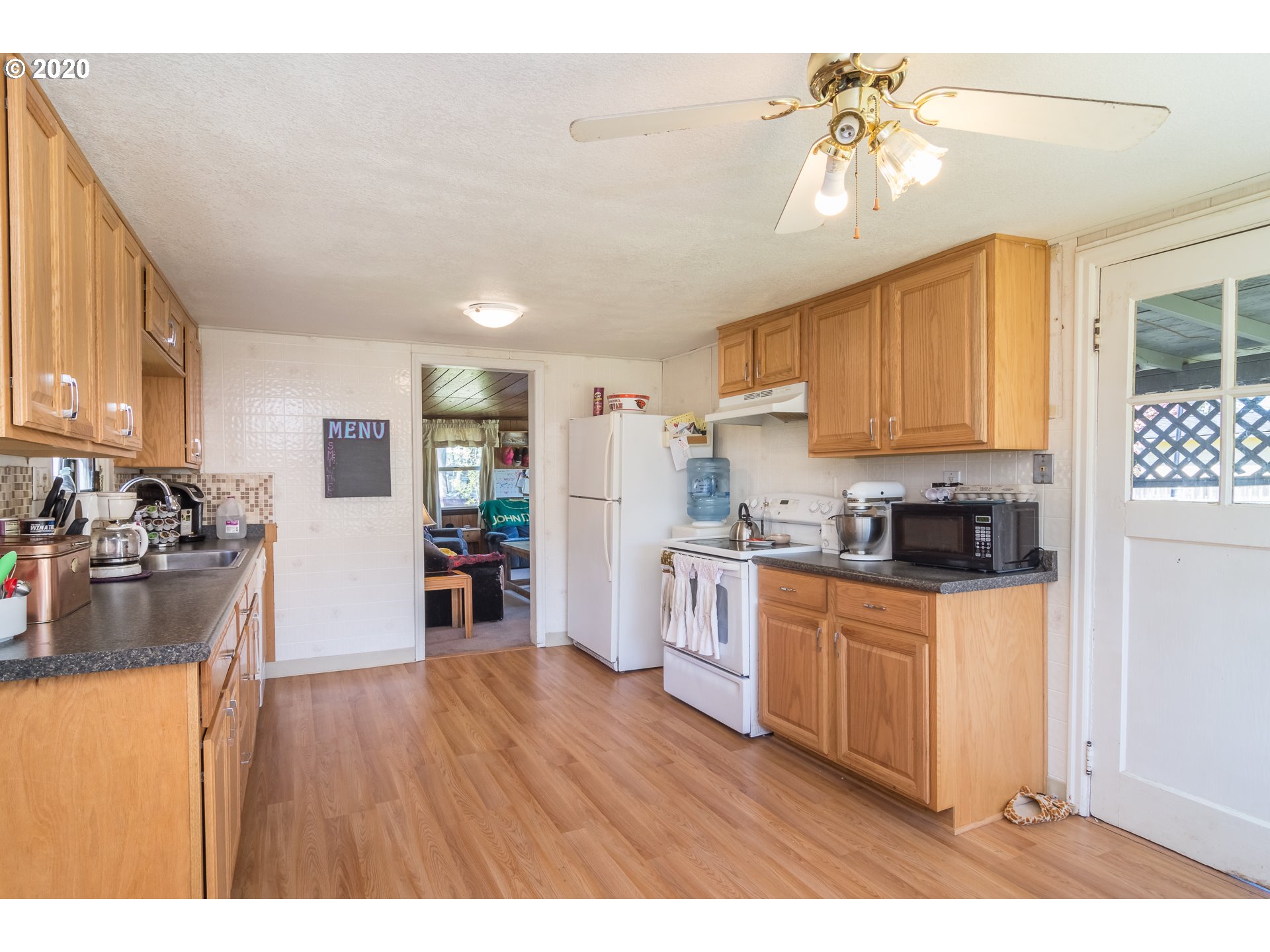 70 Southwest Wheeler Street Winston, OR 97496 - Photo 8 of 31 Gallery Image 8