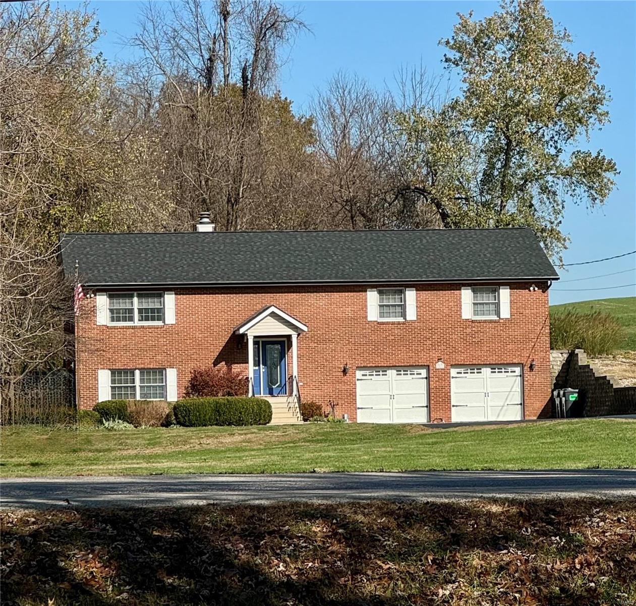 7221 Town Hall Road Belleville, IL 62223 - Photo 1 of 53 Gallery Image 1