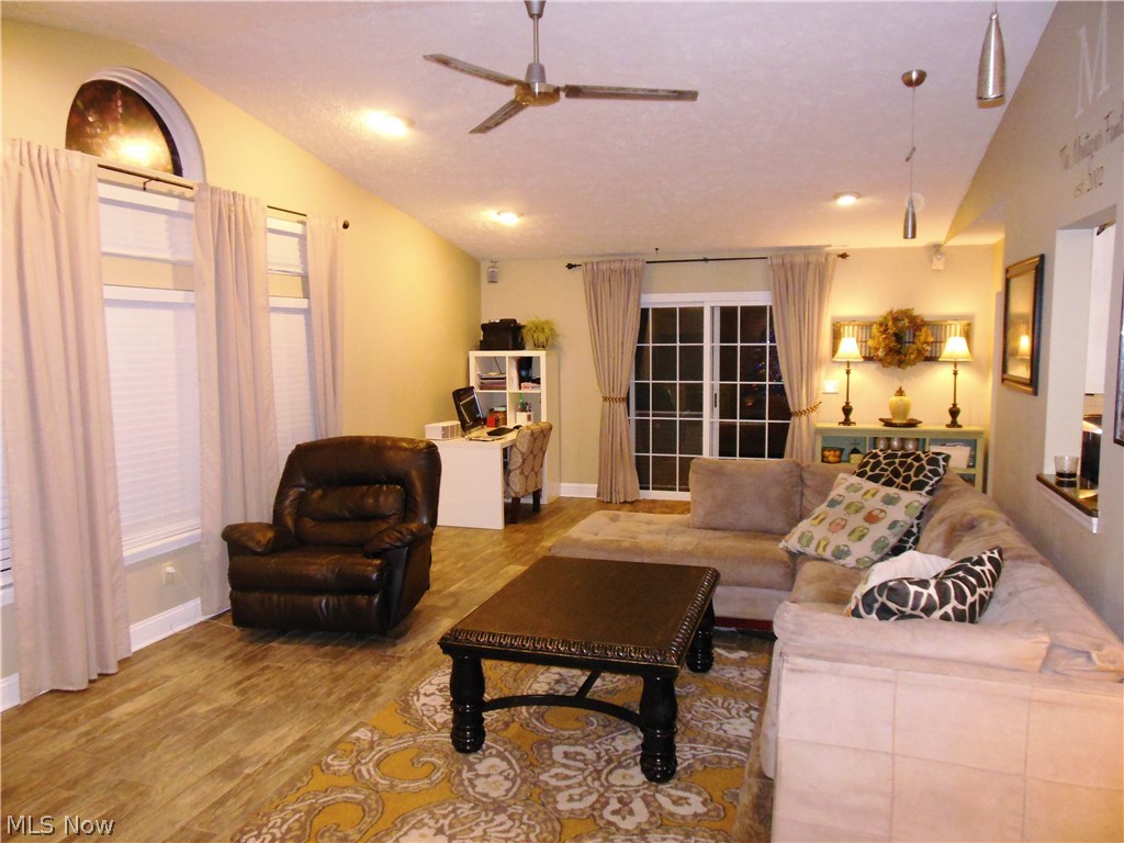 2784 County Line Road Madison, OH 44057 - Photo 20 of 33 Family Room