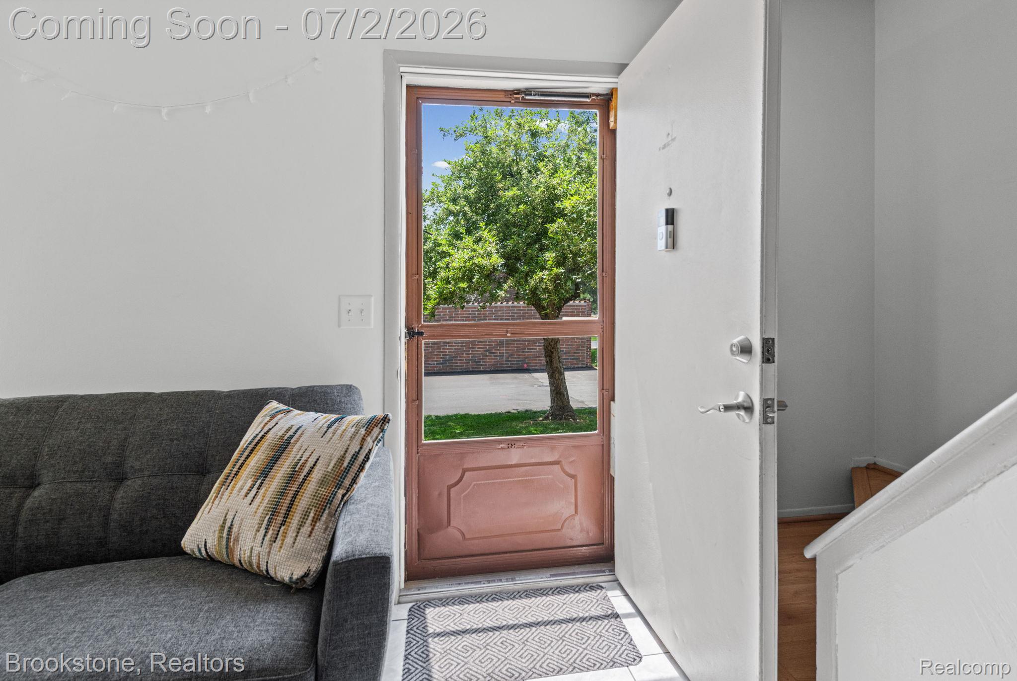1925 Nicholas Court Warren, MI 48092 - Photo 5 of 26 1-web-or-mls-1925-nicholas-ct.jpg