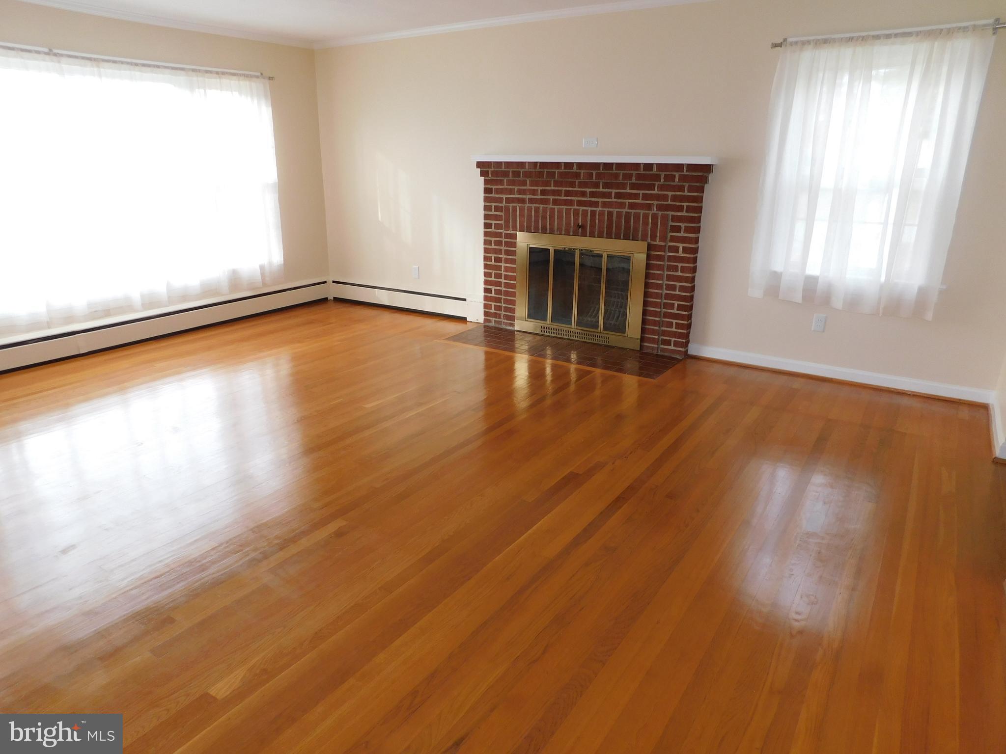 13069 Dahlgren Road King George, VA 22485 - Photo 17 of 32 Foyer Into Living Room