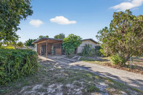 $420,000 | 1212 Chickasaw Street, Jupiter, FL 33458