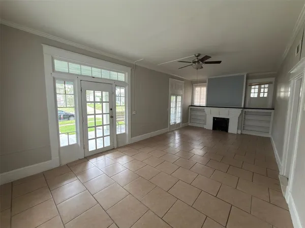 $950 | 1019 Sheridan Avenue, Unit A, Shreveport, LA 71104