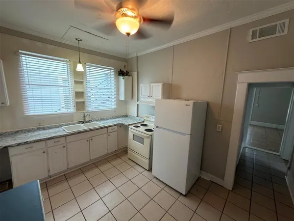$950 | 1019 Sheridan Avenue, Unit A, Shreveport, LA 71104