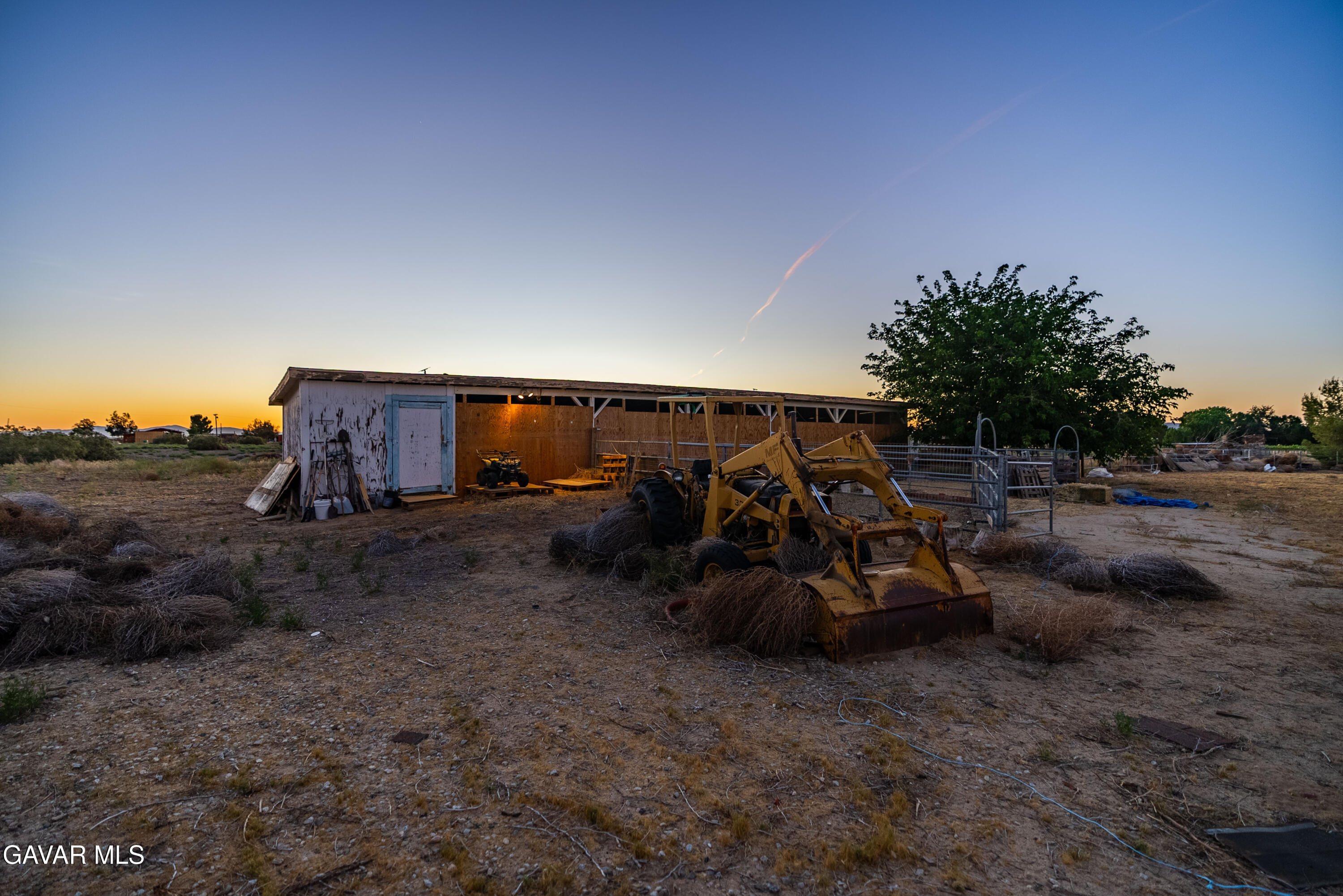 20539 East Ave R Palmdale, CA 93591 - Photo 41 of 55 R-41