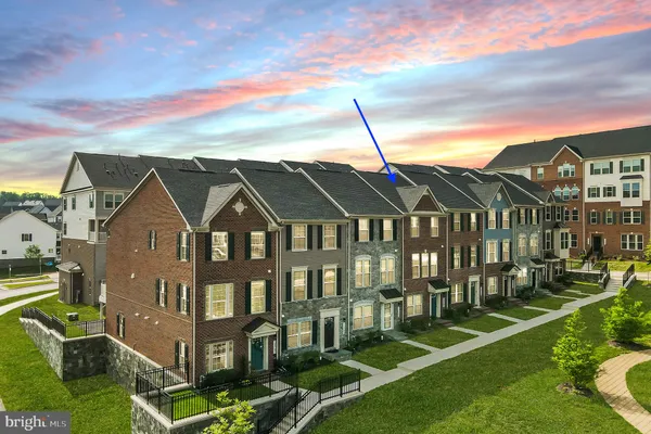 $630,000 | 13779 Little Seneca Parkway, Clarksburg, MD 20871