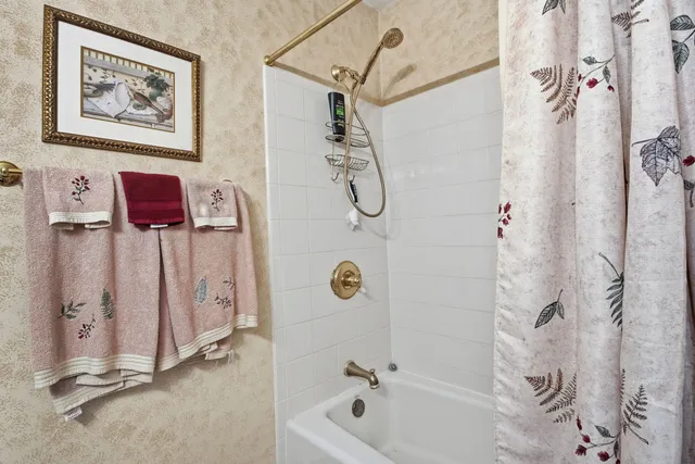 $499,000 | 710 Morris Court, Lombard, IL 60148