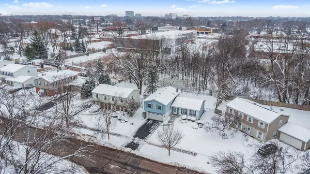 $499,000 | 710 Morris Court, Lombard, IL 60148