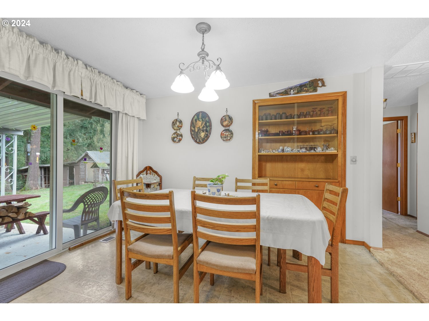 29015 Southeast Church Road Boring, OR 97009 - Photo 15 of 41 a dining room with furniture and window