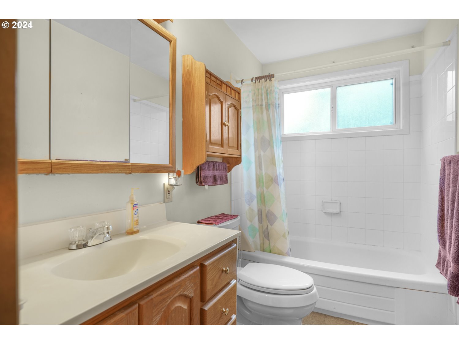 29015 Southeast Church Road Boring, OR 97009 - Photo 20 of 41 a bathroom with a sink toilet and shower