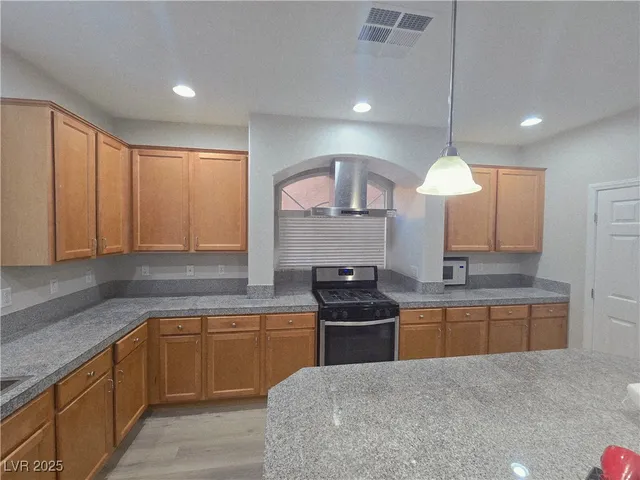 $2,850 | 6366 White Heron Court, Las Vegas, NV 89139