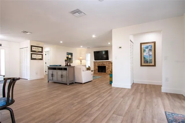 $595,000 | 8607 50th Avenue West, Bradenton, FL 34210