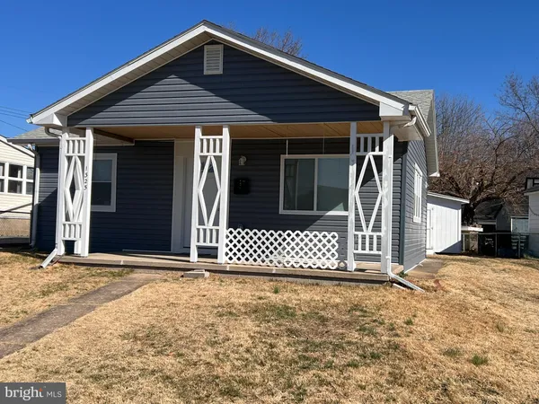 $1,800 | 1325 Fuselage Avenue, Baltimore, MD 21220