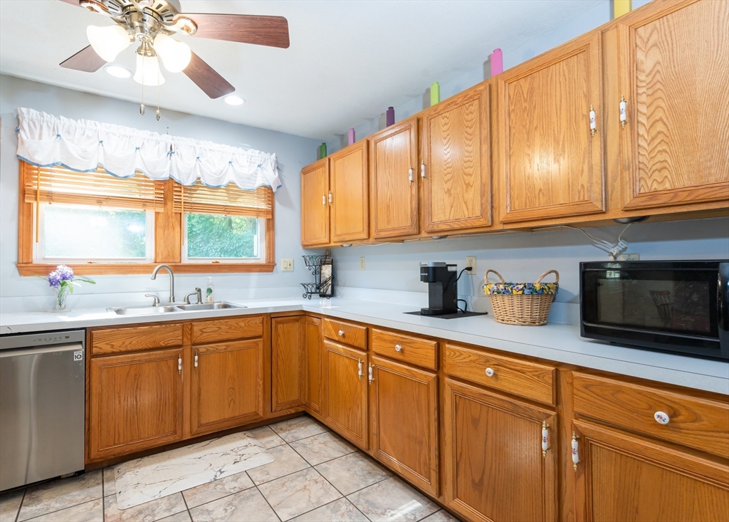 48 Forge Village Road Westford, MA 01886 - Photo 16 of 42 Gallery Image 16