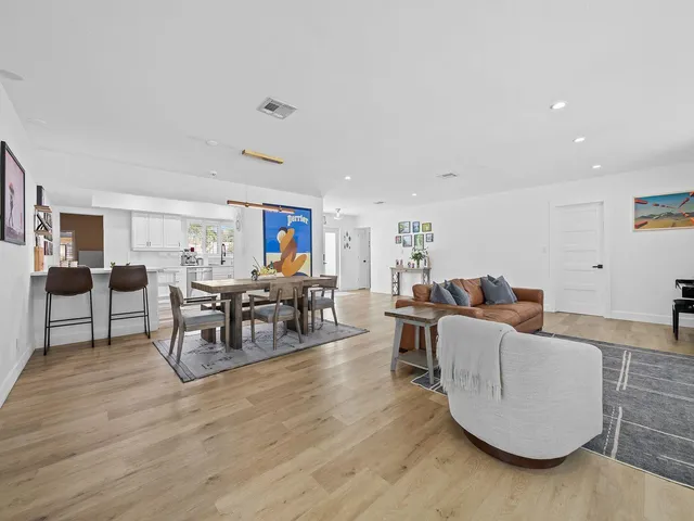 $5,500 | 2011 Northeast 60th Street, Fort Lauderdale, FL 33308