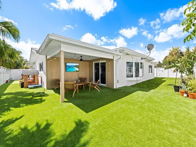 $5,500 | 2011 Northeast 60th Street, Fort Lauderdale, FL 33308