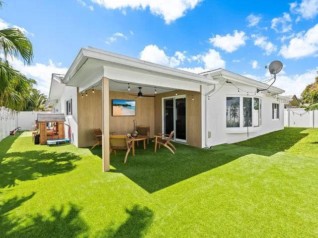 $5,500 | 2011 Northeast 60th Street, Fort Lauderdale, FL 33308