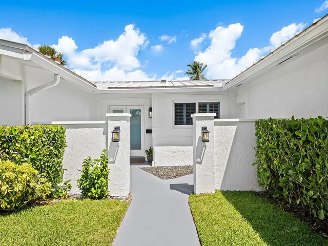 $5,500 | 2011 Northeast 60th Street, Fort Lauderdale, FL 33308