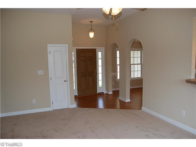 127 Mollie Road Harmony, NC 28634 - Photo 3 of 15 Den/Family/Great Room.