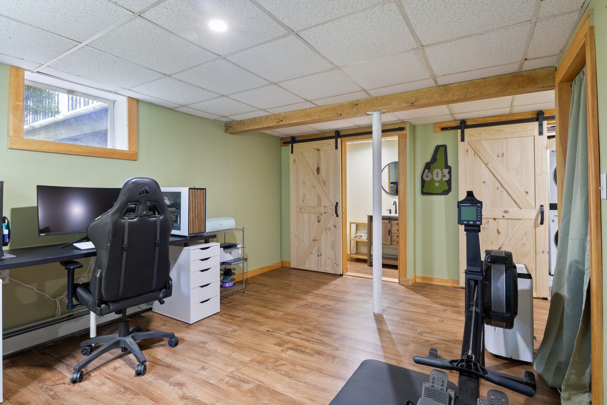 8 Diana Road Derry, NH 03038 - Photo 21 of 48