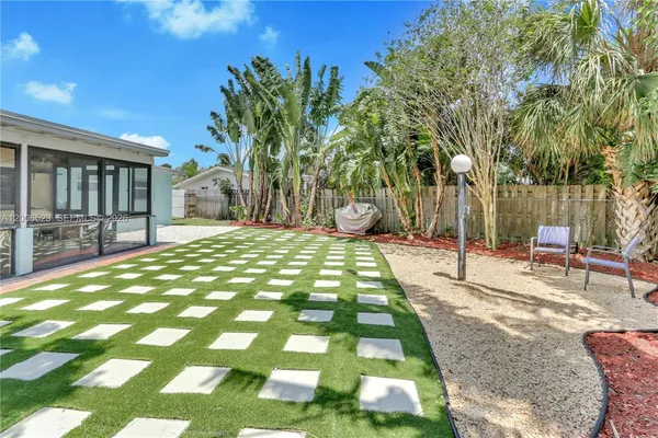 $4,250 | 222 Southeast 11th Court, Deerfield Beach, FL 33441