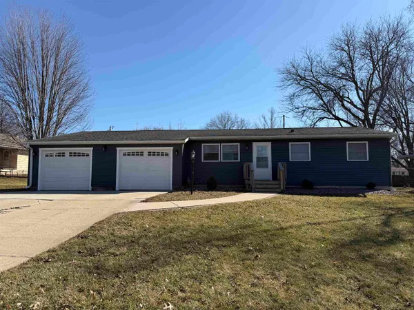 $305,000 | 1915 Cedar Pointe Drive, Janesville, WI 53546