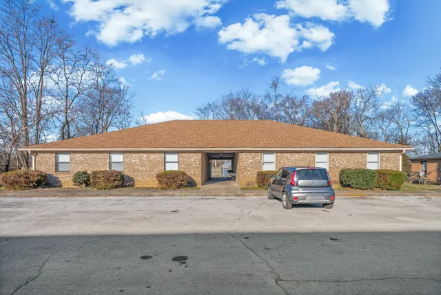 $995 | 1937 High Street, Unit 3, Hopkinsville, KY 42240