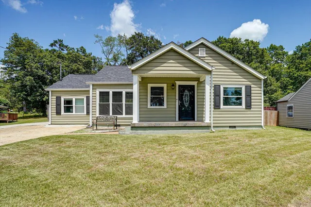 $319,900 | 4303 Kemp Drive, Chattanooga, TN 37411