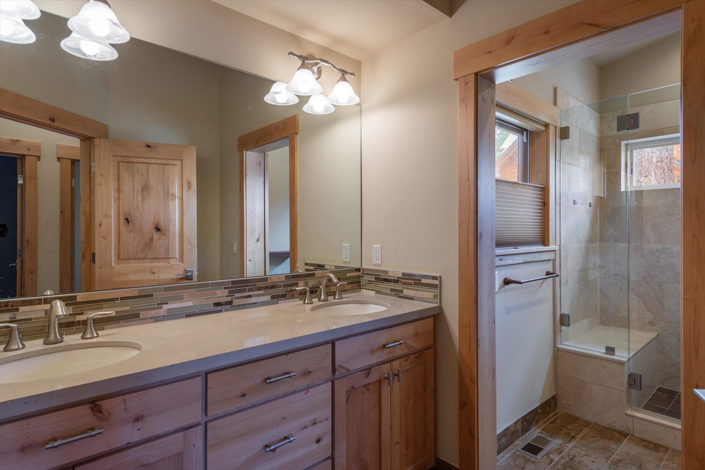 11647 Henness Road Truckee, CA 96161 - Photo 14 of 21 Gallery Image 14