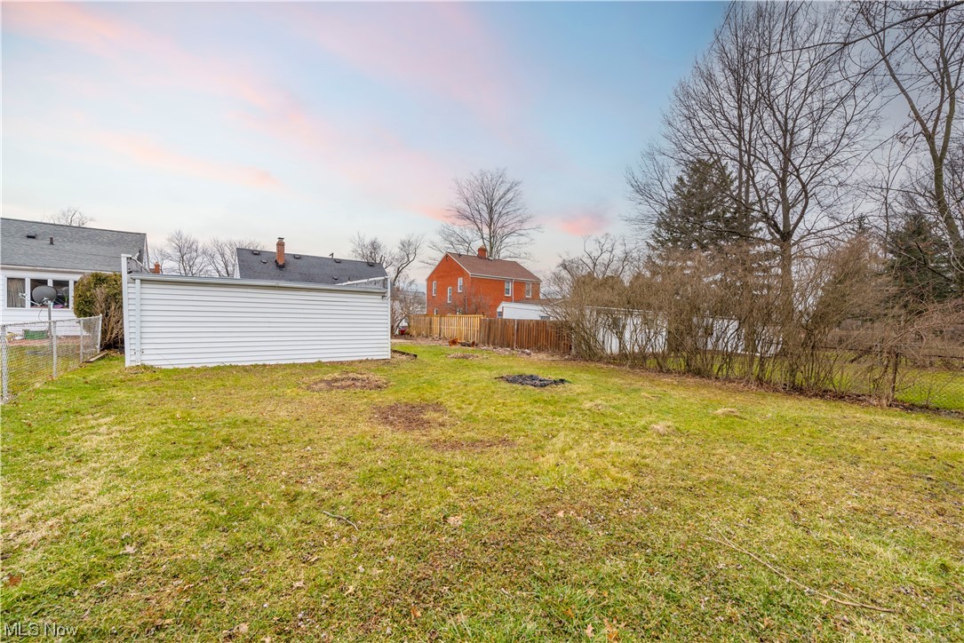 1187 Churchill Road Cleveland, OH 44124 - Photo 3 of 25