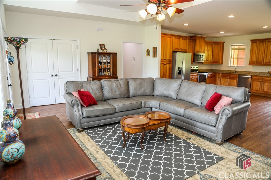 345 Trinity Pond Road Winterville, GA 30683 - Photo 6 of 30