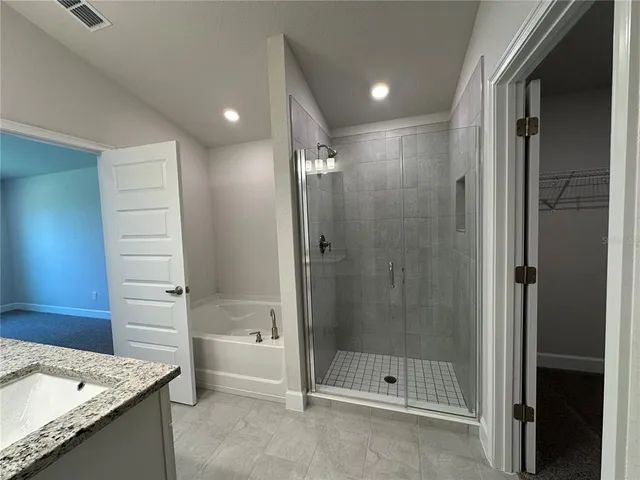 $374,350 | 12547 Northeast 48th Circle, Oxford, FL 34484