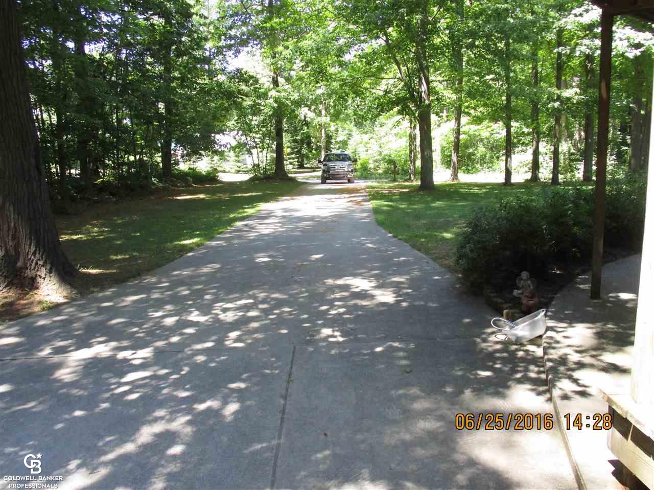 8801 Big Hand Road Columbus, MI 48063 - Photo 34 of 40 31295293-40.JPG