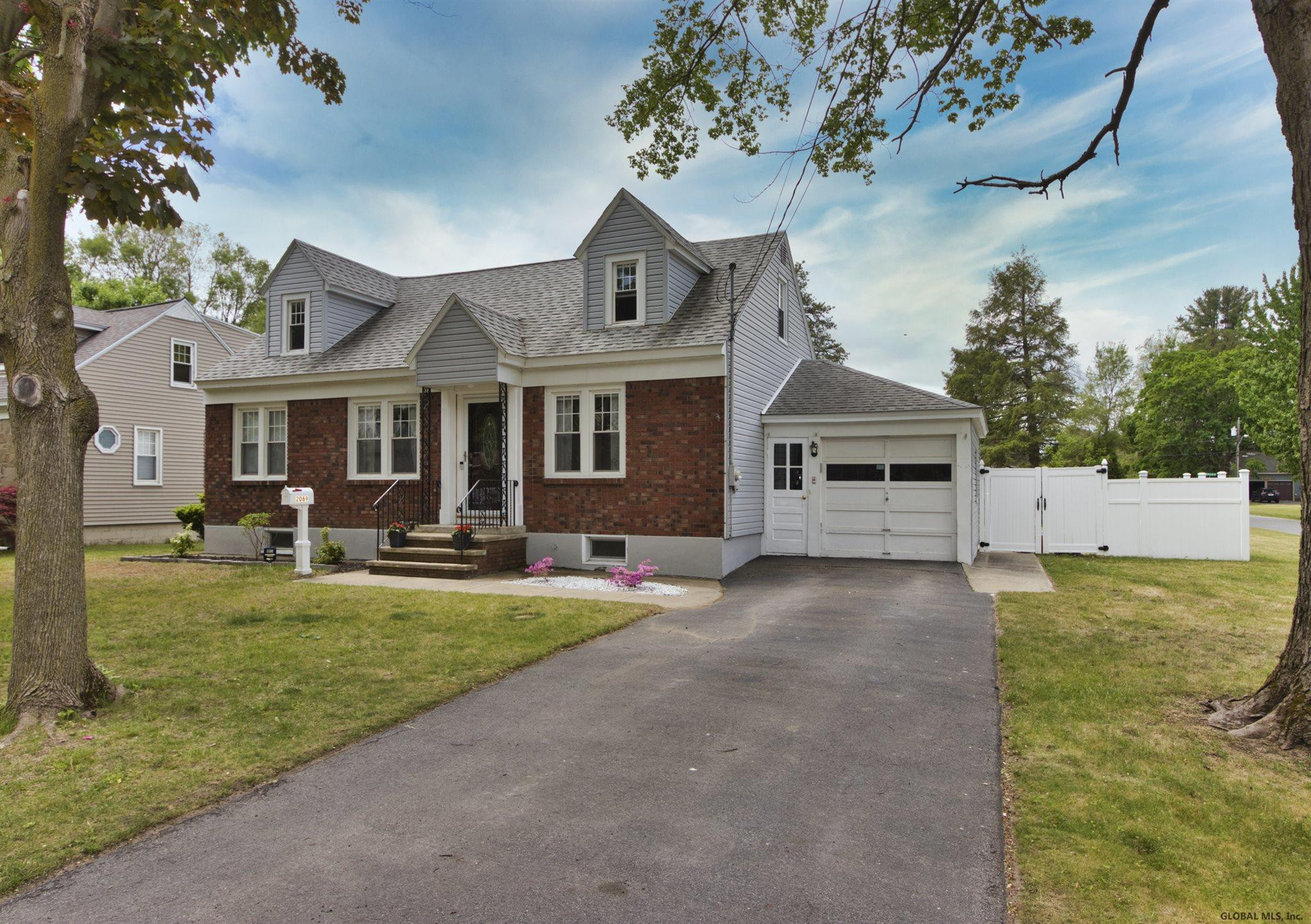 2069 Chepstow Road Rotterdam, NY 12303 - Photo 28 of 32 Photo 29