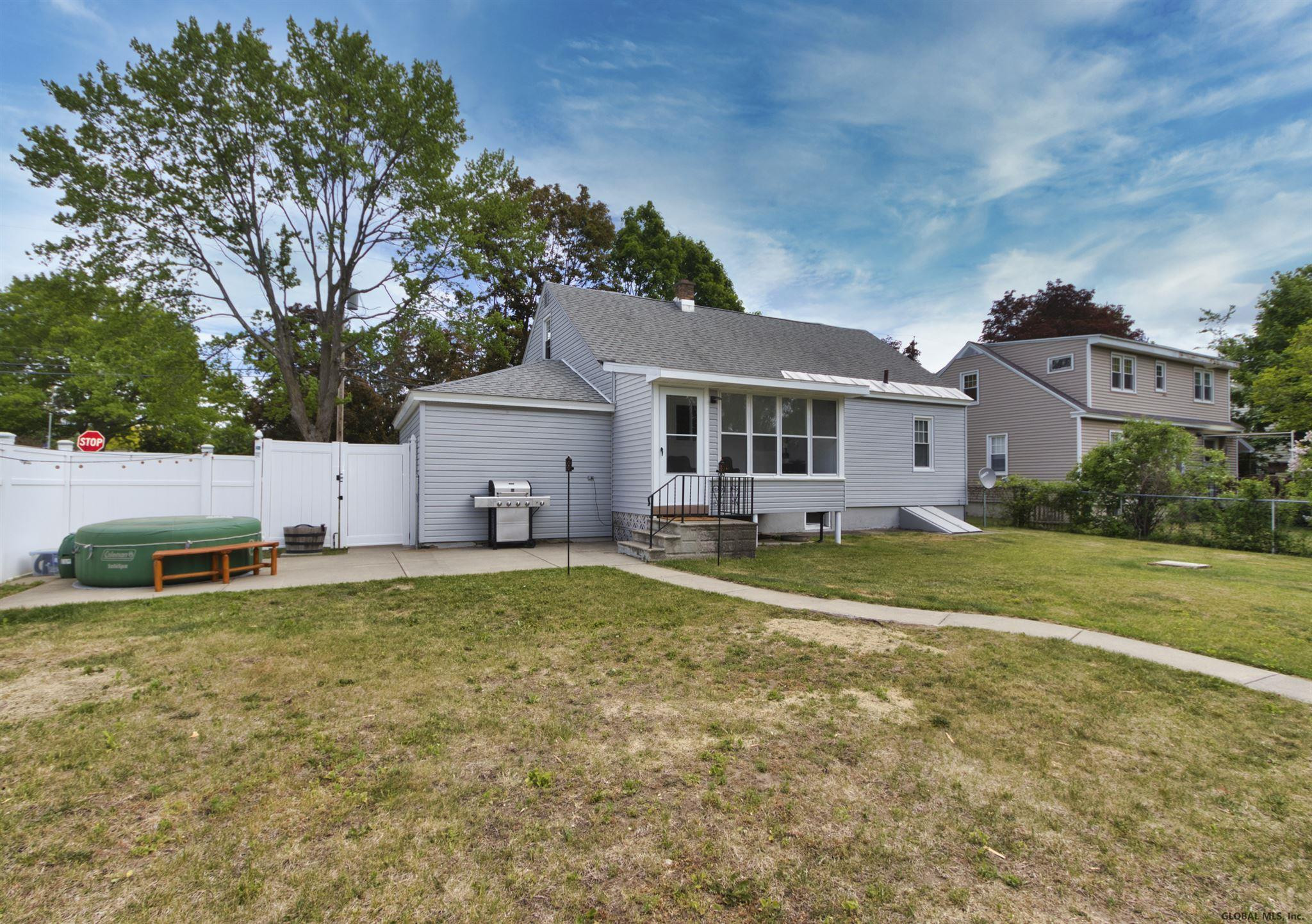 2069 Chepstow Road Rotterdam, NY 12303 - Photo 31 of 32 Photo 32