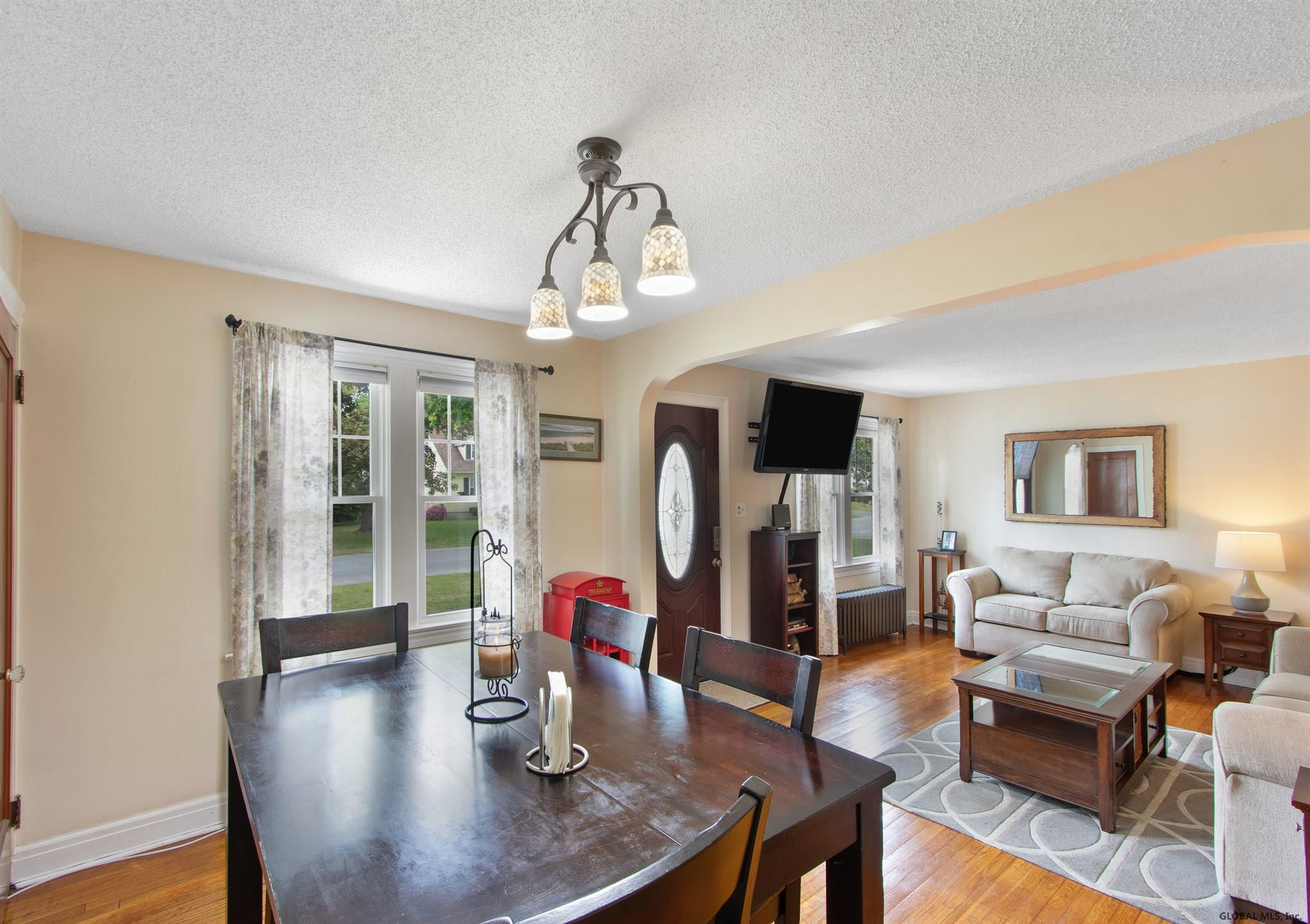 2069 Chepstow Road Rotterdam, NY 12303 - Photo 7 of 32 Photo 7