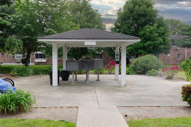 $269,316 | 2449 Union Boulevard, Unit 9B, Islip, NY 11751