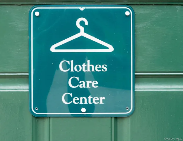 $269,316 | 2449 Union Boulevard, Unit 9B, Islip, NY 11751