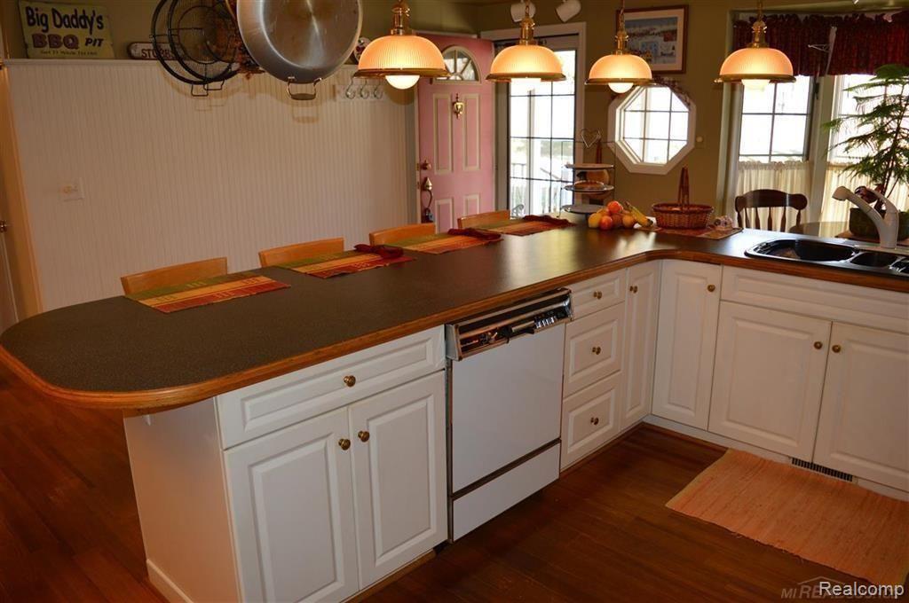 9060 Stone Road Algonac, MI 48001 - Photo 7 of 29 6.JPG