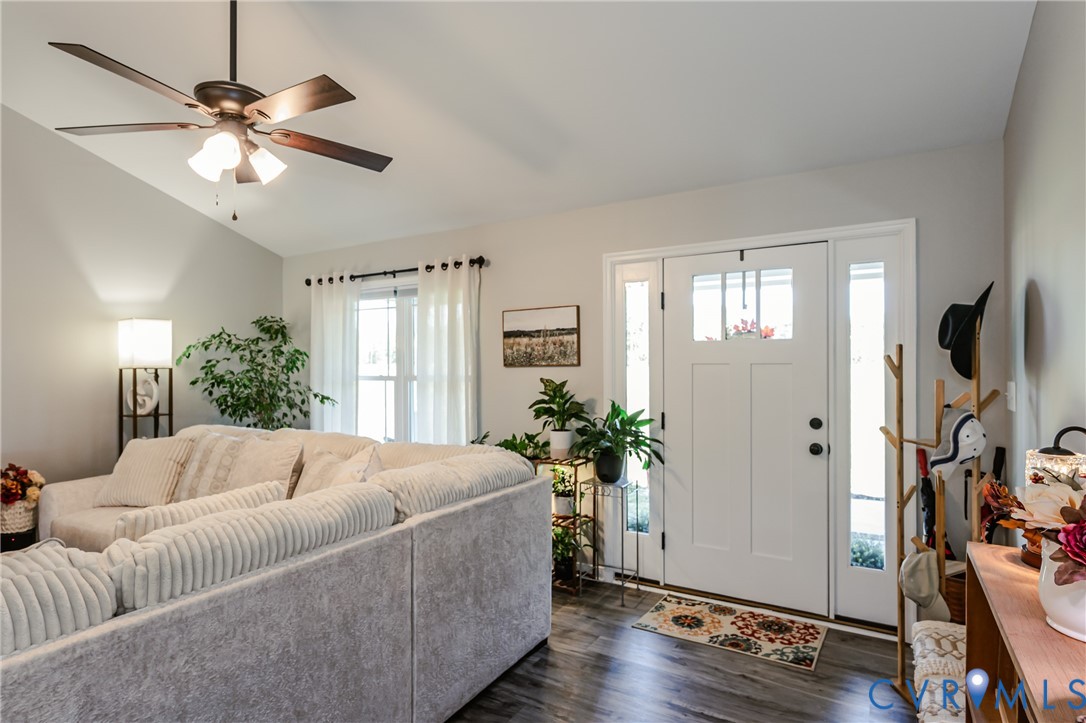 8518 Vaughan Road Petersburg, VA 23805 - Photo 6 of 45