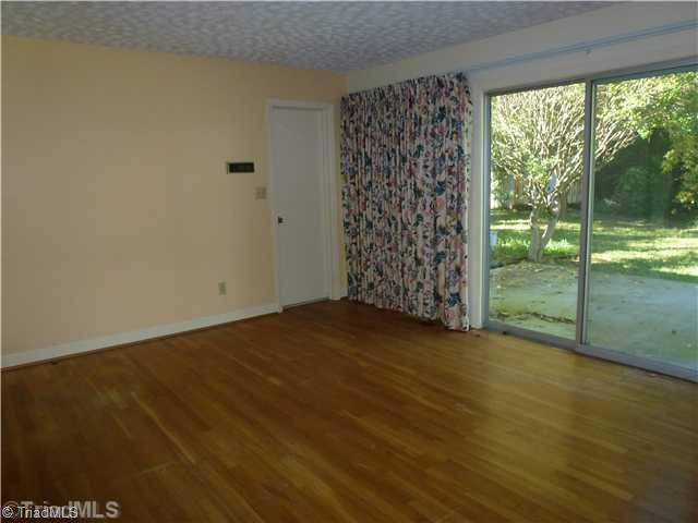 2804 Montclair Road Winston-Salem, NC 27106 - Photo 10 of 15 Master Bedroom.