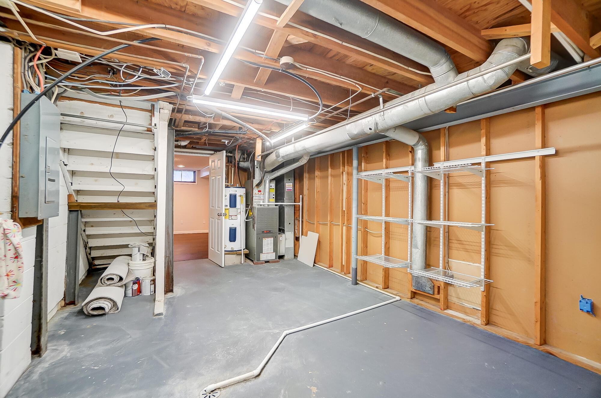 3075 Whitlow Road Columbus, OH 43232 - Photo 35 of 45 Storage